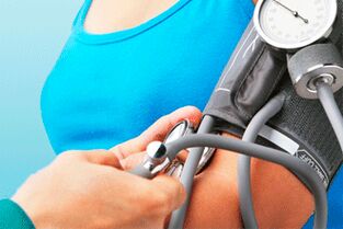 Meranie krvného tlaku môže pomôcť identifikovať hypertenziu